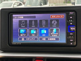 多様なソースに対応したオーディオ画面。お気に入りの音楽をドライブ中に楽しめます。快適なカーライフを演出します。