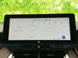 快適なドライブをサポートし、車内時間をより楽しく演出します。高音質なオーディオや充実した運転支援機能で、心地よいひとときをお過ごしください。