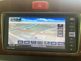 鮮明な地図表示で、目的地までスムーズに案内してくれます。運転に集中しながら、安心して目的地へ向かえます。