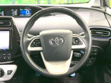 【純正革巻きステアリング】上質な革を使用することで、手にしっかり馴染みとても運転しやすいハンドルです♪