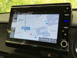 わかりやすい地図表示で、目的地までスムーズに案内してくれます。運転に集中できる、頼れるナビゲーションです。