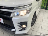 【LEDヘッドライト】悪天候や夜間走行時も良好な視界を確保し安心して運転できる高輝度LEDヘッドライトを装備!点灯速度が早く、消費電力も抑えられています。
