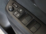 電動格納式ドアミラー・パワーウインドウを装備しています。