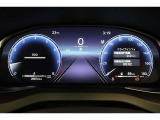 マルチインフォメーションディスプレイ付きのメーターです!エコ運転へ導く多彩な情報を表示してくれます。