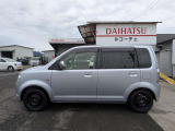 「買った後の車検や修理、どこに頼もう?」という悩みを一発解決!国が認めた自社指定工場があるから、購入後のメンテナンスまでワンストップで頼めます。車に詳しくない方でも安心して相談できるお店です。