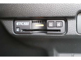 ETC2.0の車載機搭載です!!ETCカードを挿入すれば料金所はノンストップで通過できます。ETC限定の割引や、高速道路の情報提供サービスを利用できます♪