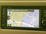 目的地へのルートをわかりやすく表示。スムーズな運転をサポートします。初めての場所でも安心して運転を楽しめますね。