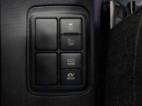 燃費を良くするECOモード切り替えスイッチです。