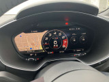 Audiバーチャルコックピットを採用。