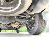 お車を安心してお乗りいただく為には、足回りの定期点検が欠かせません。サービスサポート(有償保証)では無料点検もご提供しており、安心のカーライフをお過ごしいただけるサポート体制が整っています。