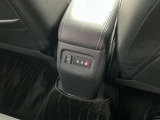 後席USBソケットも付いてます