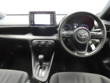 ぜひ展示車の運転席に座ってみてください。