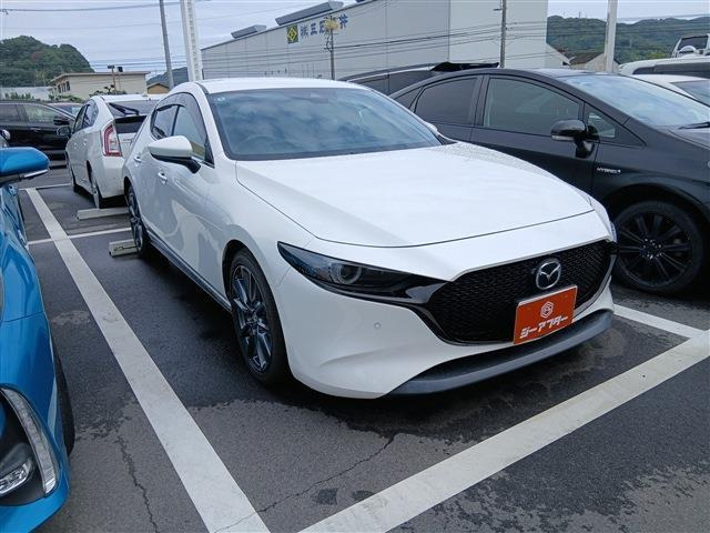 マツダ MAZDA3ファストバック 