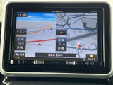 高精細な地図表示で、スムーズなナビゲーションを実現。道に迷う心配なく、目的地まで安心して走行できます。情報もわかりやすく表示されます。