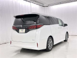 沢山乗れるのがこの車の魅力!2台で移動しないと・・・なんて時もこの車なら1台で!大活躍です♪