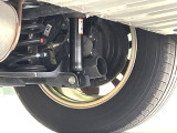 お車を安心してお乗りいただく為には、足回りの定期点検が欠かせません。サービスサポート(有償保証)では無料点検もご提供しており、安心のカーライフをお過ごしいただけるサポート体制が整っています。