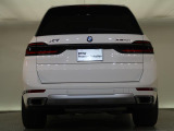 BMWのお車は、走行の安定性とコーナリングの良さを追求し、思い通りにハンドルの操作可能です。試乗車もご用意しておりますので、ぜひ&ldquo;駆け抜ける歓びをご体感ください!