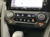フロント両席にはシートヒーターが付いています!寒い日に便利な装備ですね。