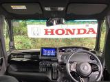 ワイドな視界で運転もしやすくなるように、設計されています。