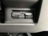 ETCを装備。これで高速道路の料金所もノーストレス。ノンストップで通過します。