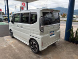全方位モニター付メモリーナビゲーション スズキコネクト対応通信機装着車 フルセグTV 2WD 届出済未使用車 両側電動スライドドア パドルシフト 新品フロアマット