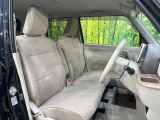 運転席シート廻りは使用感も少なく、良好な状態となっています。丁寧に使われていたことがよくわかりますね。