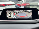 マルチビューカメラのお写真です。駐車が苦手な方でも楽に駐車が行えますね♪