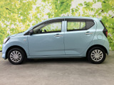 シンプルで美しいシルエットが際立ちます。日常の使いやすさを考慮したデザインで、運転しやすい一台です。コンパクトなサイズ感も魅力です。