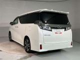 キャンピングカーをはじめ、ライフスタイルに刺激を与えるこだわりのカーライフ、アウトドア&times;クルマ遊びの新定番をご提案いたします。