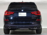 BMWのお車は、走行の安定性とコーナリングの良さを追求し、思い通りにハンドルの操作可能です。試乗車もご用意しておりますので、ぜひ&ldquo;駆け抜ける歓びをご体感ください!