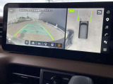 上から見たような画像で車庫入れなどに便利なアラウンドビューモニター