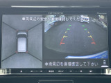 後方の状況を画面で確認できるので、狭い道や駐車時も安心。安全な運転をサポートする頼もしい機能です。運転に自信がない方にもおすすめです。