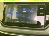 高機能ナビ&オーディオシステムで、快適なドライブをサポート。様々な情報を分かりやすく表示し、安全運転を支援します。エンターテインメント性も充実。