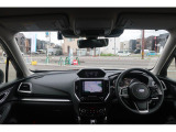 0次安全とは車の基本設計を工夫し安全性を高めて事故に遭わないための考え方です。そのためスバルの車は視界設計やドライビングポジションなど細部までこだわり抜いて作られています。