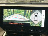 【パノラミックビューモニター】専用のカメラにより、上から見下ろしたような視点で360度クルマの周囲を確認することができます☆死角部分も確認しやすく、狭い場所での切り返しや駐車もスムーズに行えます。