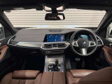 BMW Premium Selection 江戸川は、約20台の展示スペースがあり、常時新車拠店より厳選された認定中古車が続々と入庫しております。
