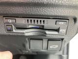 ETC搭載車しか通過できないスマートICが利用できるようになります。現在、スマートICの設置箇所も増えてきてます。また、料金所での小銭の出し入れや雨天時における窓の開閉などの紛らわしさも解消されます。