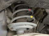 お車を安心してお乗りいただく為には、足回りの定期点検が欠かせません。サービスサポート(有償保証)では無料点検もご提供しており、安心のカーライフをお過ごしいただけるサポート体制が整っています。