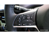 ■ステアリングスイッチ■ハンドル手元でオーディオの操作が簡単に出来ます。運転中でもナビまで手を伸ばさずに操作が出来て安心です。