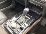 アクセルペダルを踏み込む量や速さに応じて変速パターンをし、人馬一体の運転感覚を発揮してくれる6速オートマ!