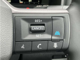 プロパイロット塔載!センサーやカメラを駆使して、高速道路で感じるストレスを軽減できます☆いくつかの条件が整えばアクセル、ブレーキ、ハンドル操作を車がサポートしてくれて、前方の車を追従してくれます☆