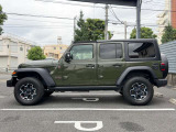 台形のホイールハウスもJeepの特徴。横から見てもJeepだとわかりますね!