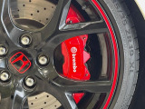 【ブレンボ製キャリパー】ハイパワー車両には強力なブレーキが必須!世界のスーパーカーにも採用されるイタリアの高級メーカー「ブレンボ」を装着!色鮮やかなキャリパーがスポーティな印象を引き立てます♪