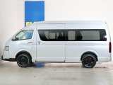 ノーマル車高のお車となります。ローダウン等追加のカスタムもお任せください♪
