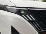 【LEDヘッドランプ】鮮やかな白色光で、クリアな視界を確保するLEDヘッドランプ装備♪