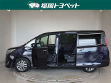 両側パワースライドドア付きだから、狭い駐車スペースなどでの 乗り降りラクラク!小さなお子さまのいるご家庭には嬉しい装備。