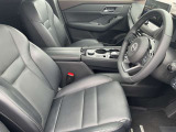 運転席まわりになります。実際に乗って頂き乗り心地をご体験してみてください。