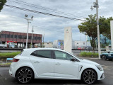 東北最大級の輸入車専門大型展示場! 展示場に無いお車も全国よりお探しいたします。