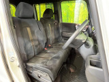 運転席シート廻りは使用感も少なく、良好な状態となっています。丁寧に使われていたことがよくわかりますね。