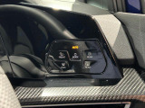 認定中古車:&ldquo;Das WeltAuto&rdquo;(ダス・ヴェルトアウト)― ドイツ語で&ldquo;ザ・ワールドカー&rdquo;という意味を持つこのブランドは、世界品質をお届けするというフォルクスワーゲンの哲学から生まれました。